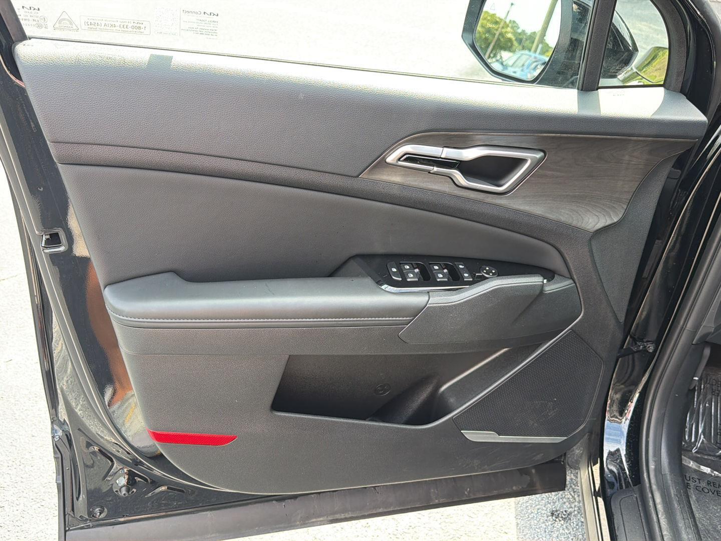 Used 2025 Kia Sportage SUV