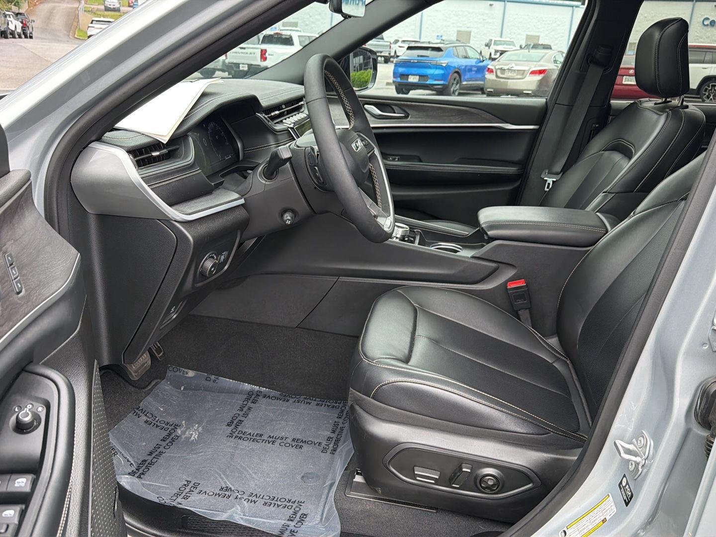 Used 2025 Jeep Grand Cherokee L SUV