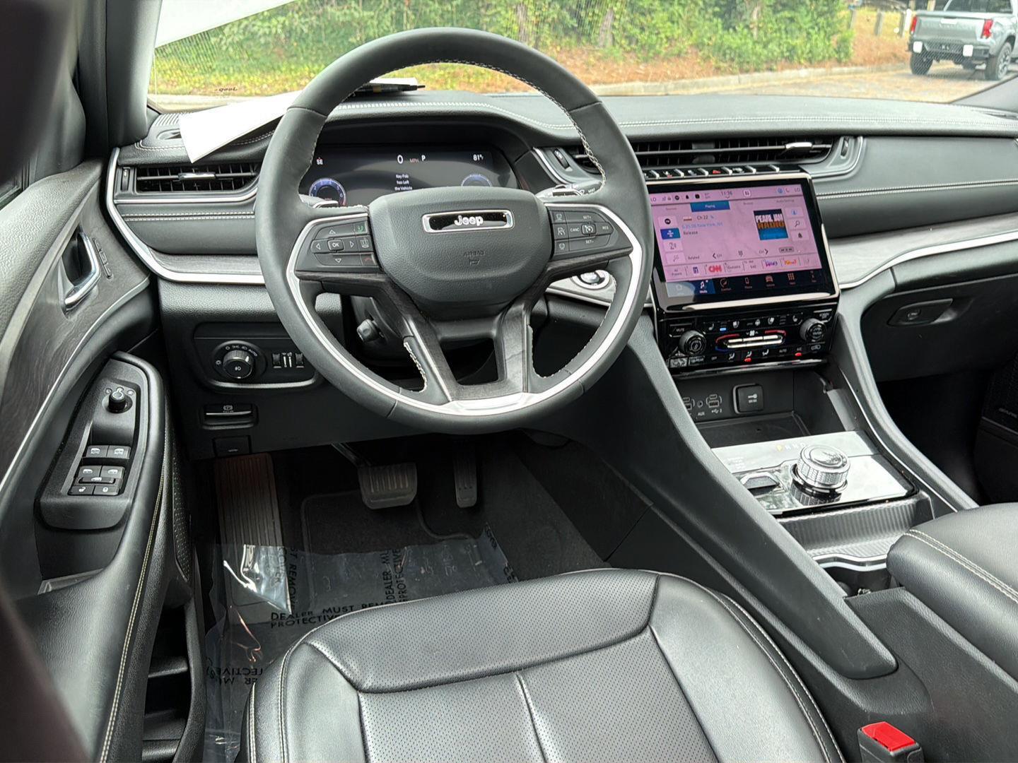 Used 2025 Jeep Grand Cherokee L SUV
