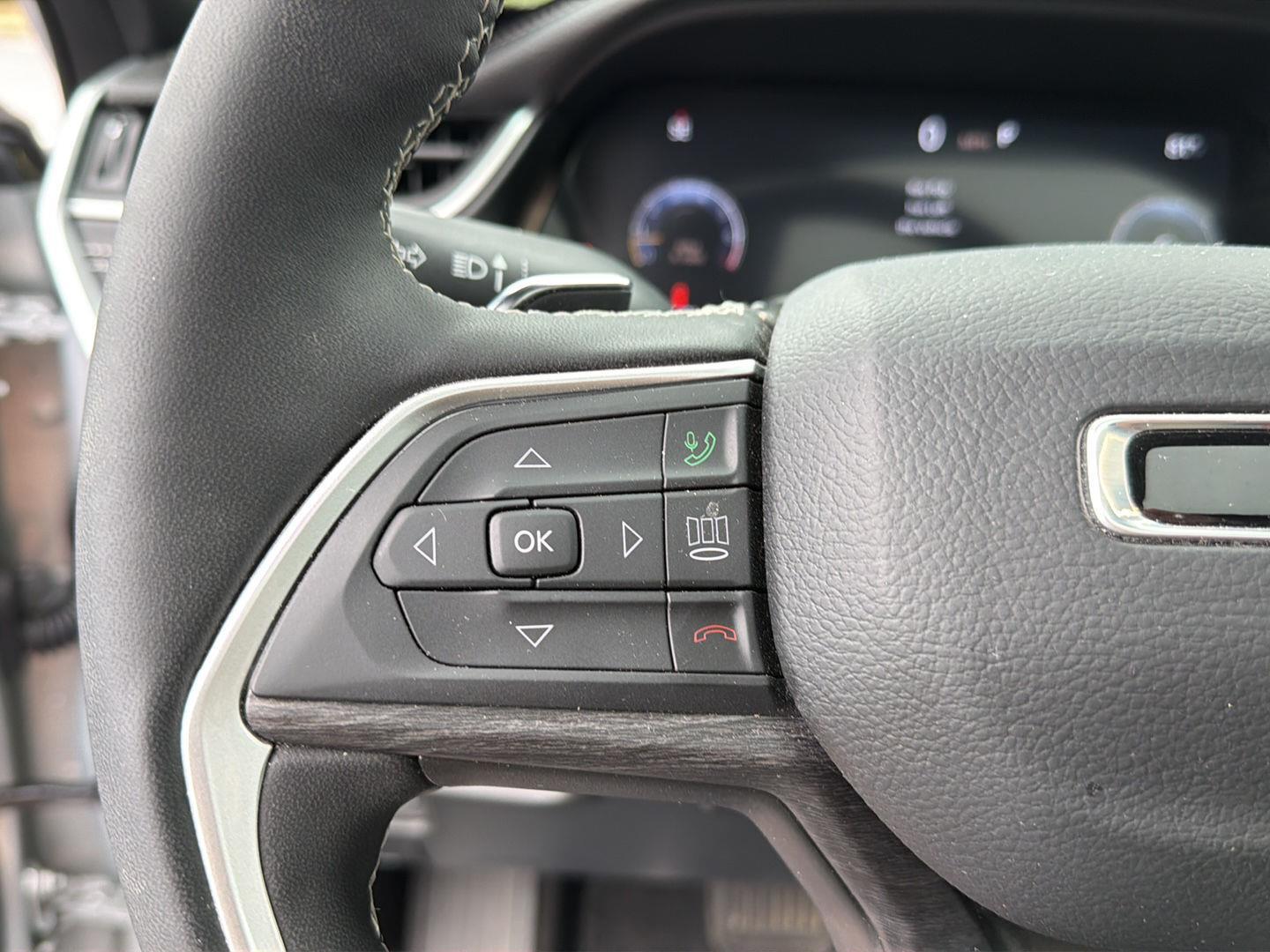 Used 2025 Jeep Grand Cherokee L SUV