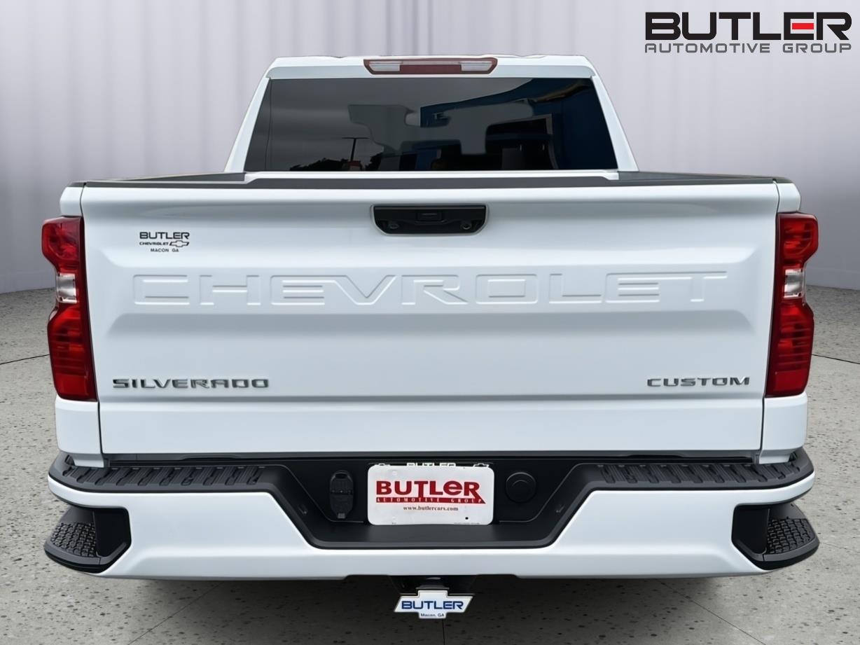 New 2026 Summit White Chevrolet Custom image 5