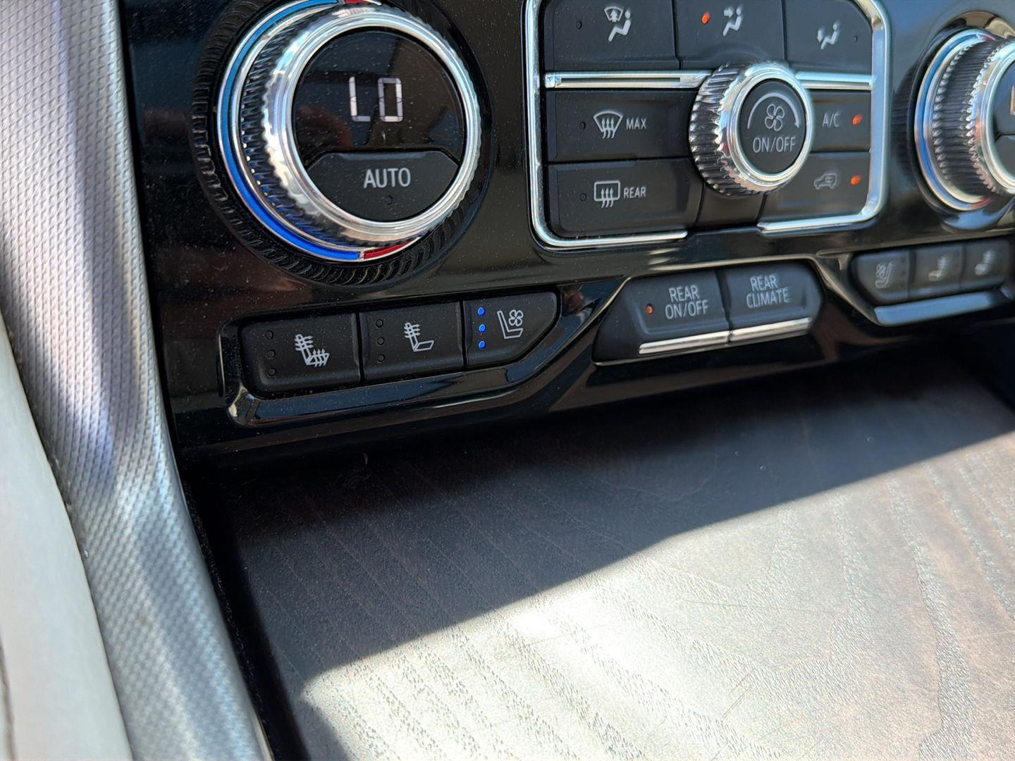 Used 2024 GMC Yukon XL SUV