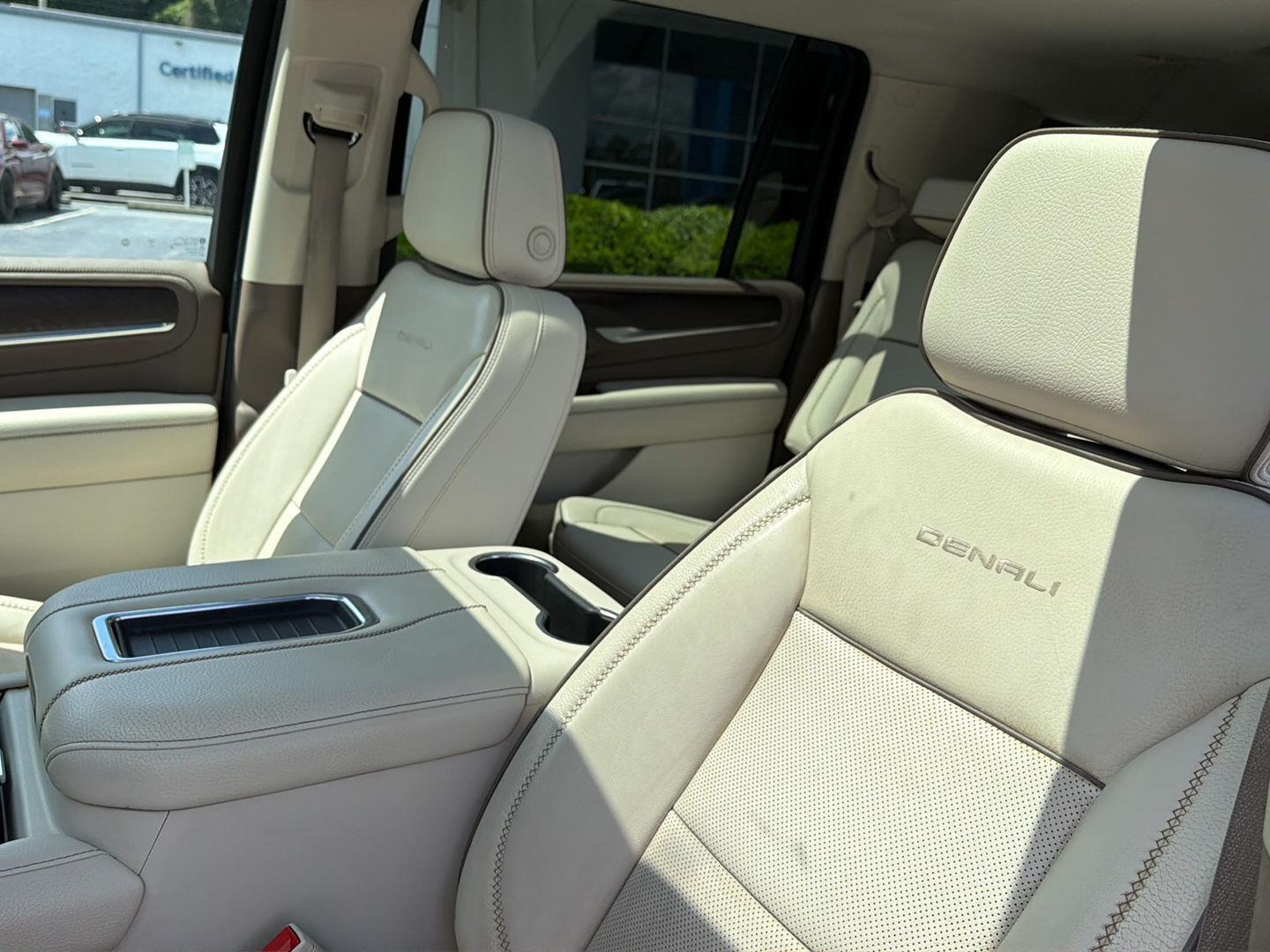 Used 2024 GMC Yukon XL SUV