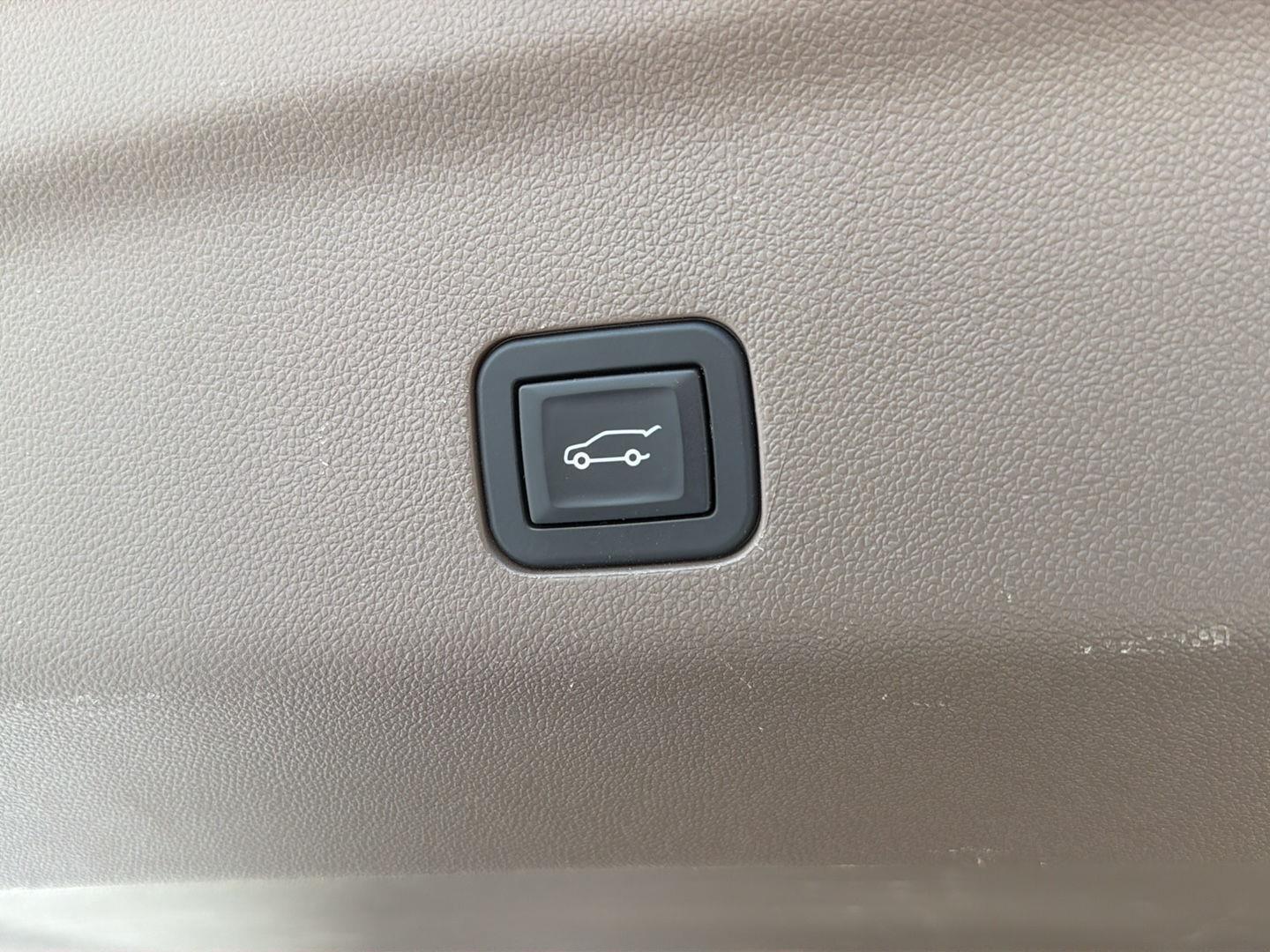 Used 2024 GMC Yukon XL SUV
