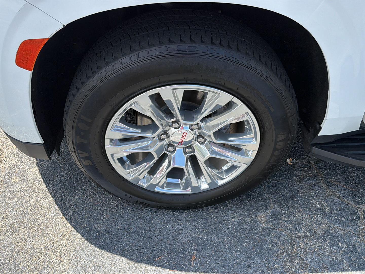 Used 2024 GMC Yukon XL SUV