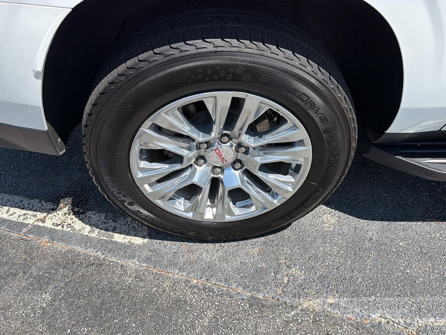 Used 2024 GMC Yukon XL SUV