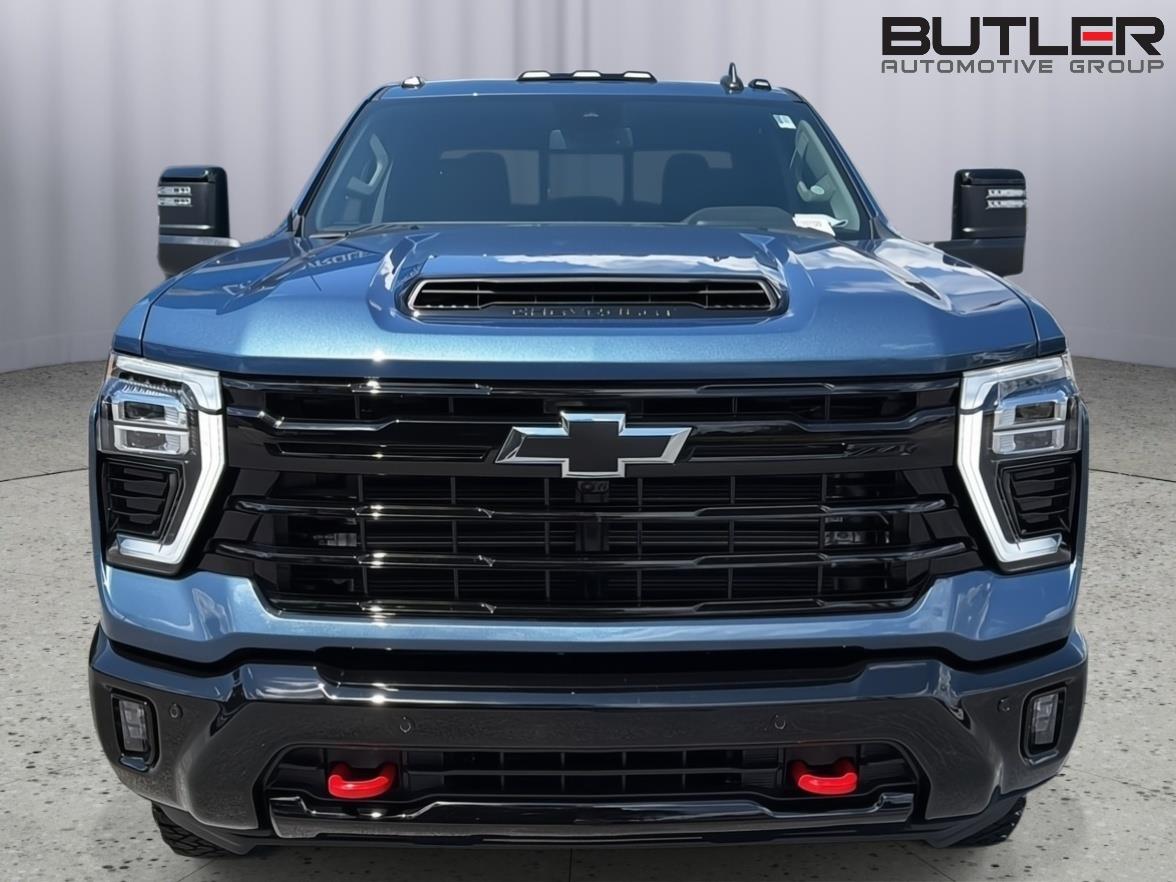 New 2026 Lakeshore Blue Metallic Chevrolet LT image 9