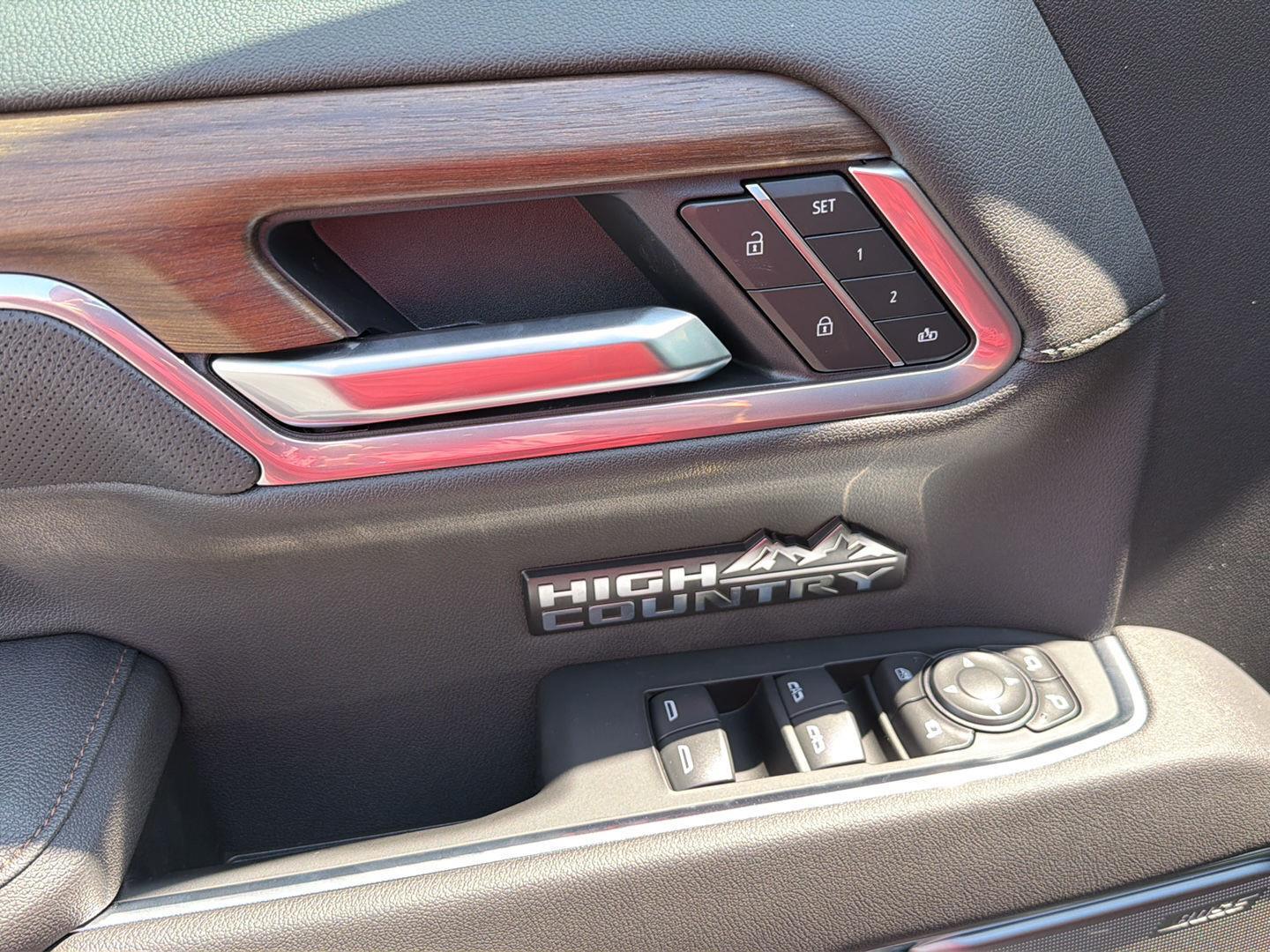 New 2026 BLACK Chevrolet High Country image 34