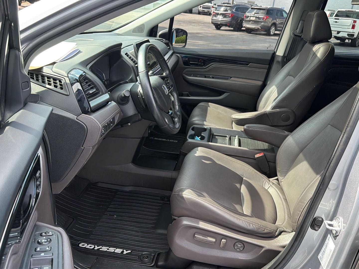 Used 2022 Honda Odyssey Van