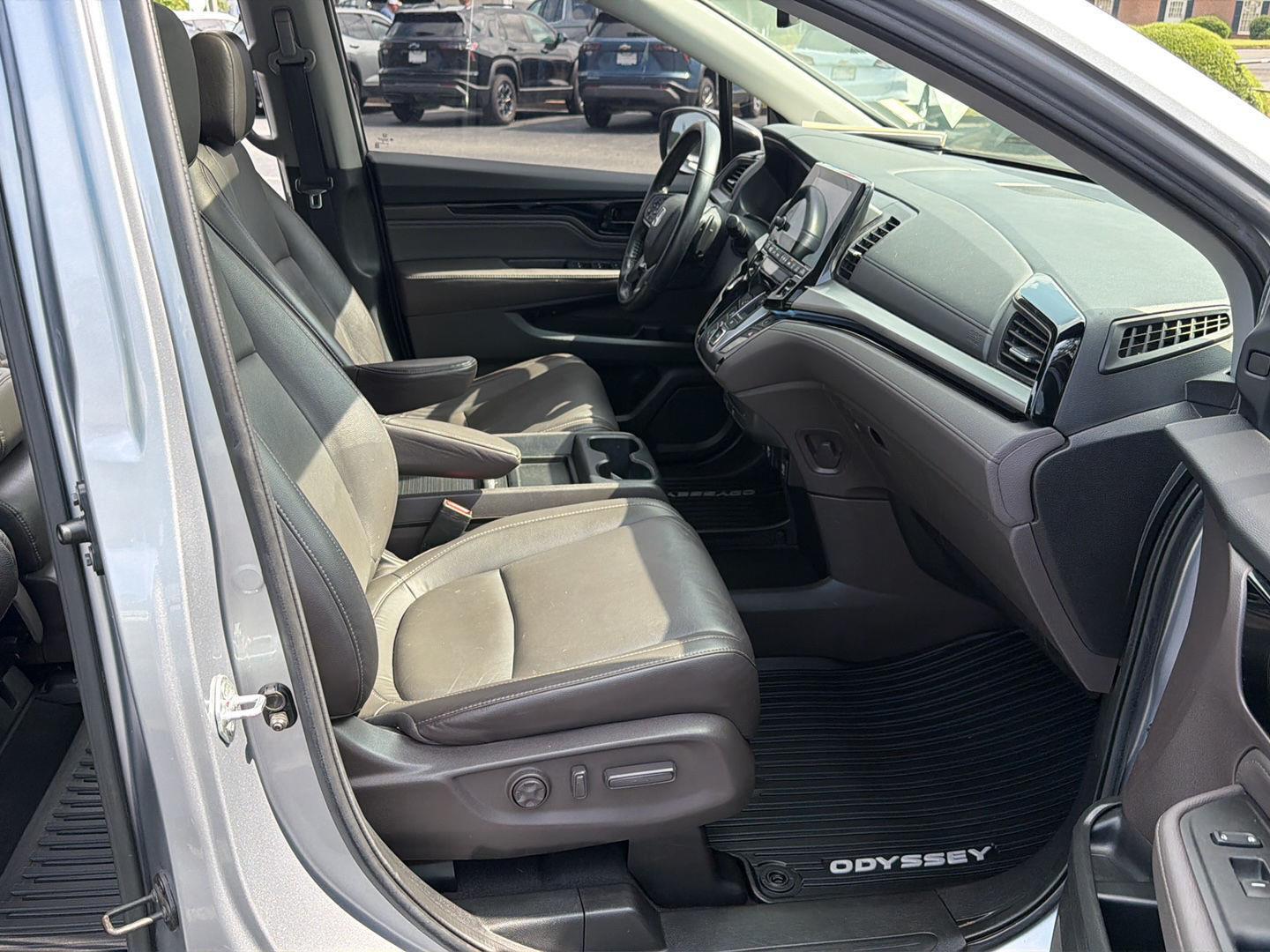 Used 2022 Honda Odyssey Van