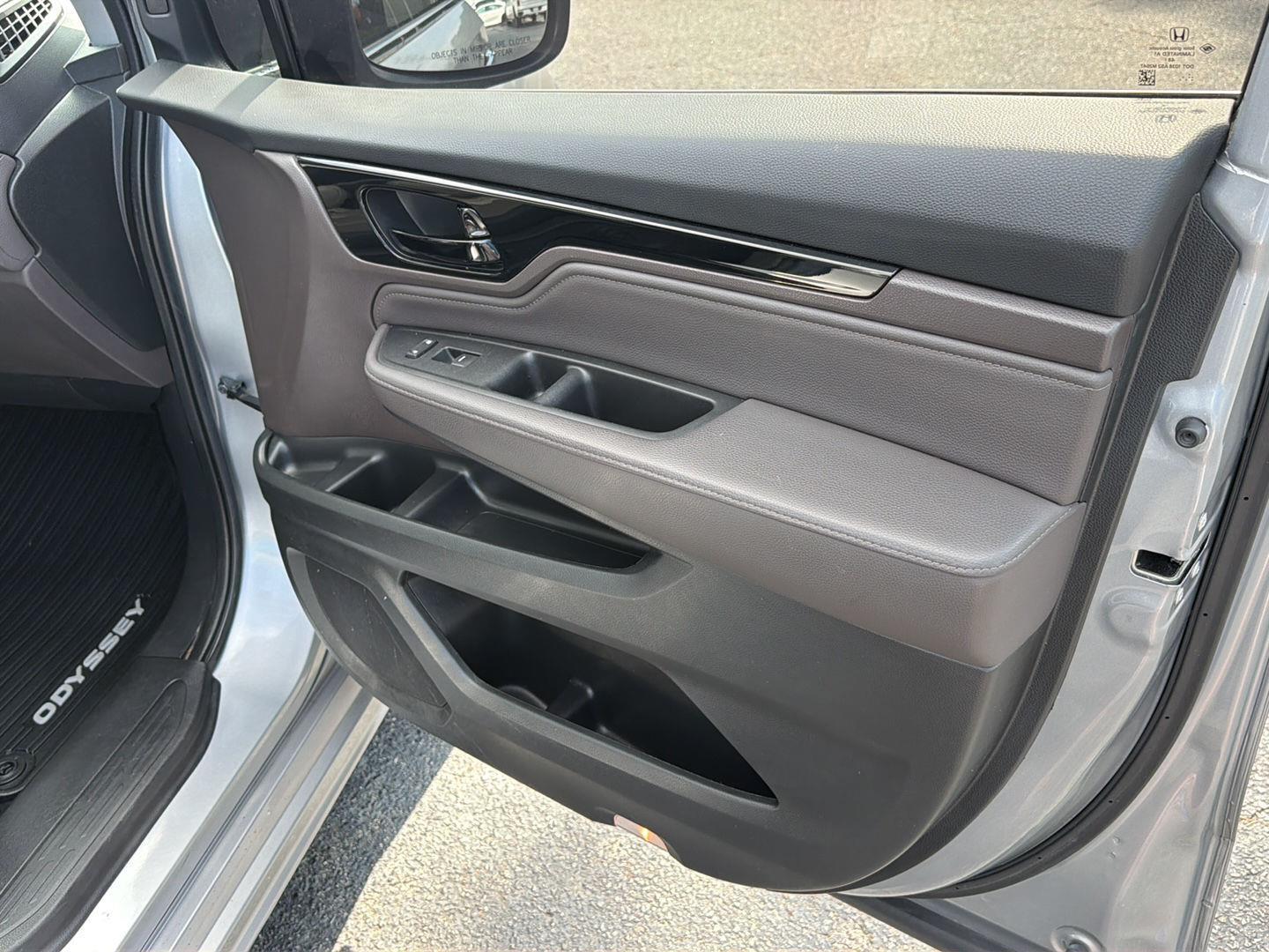 Used 2022 Honda Odyssey Van