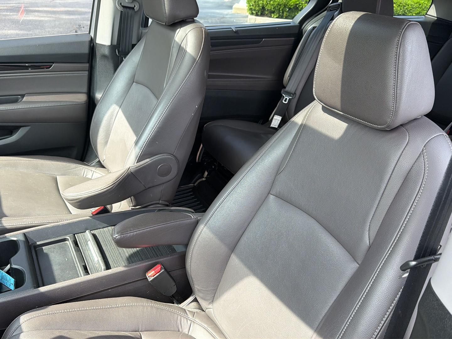 Used 2022 Honda Odyssey Van