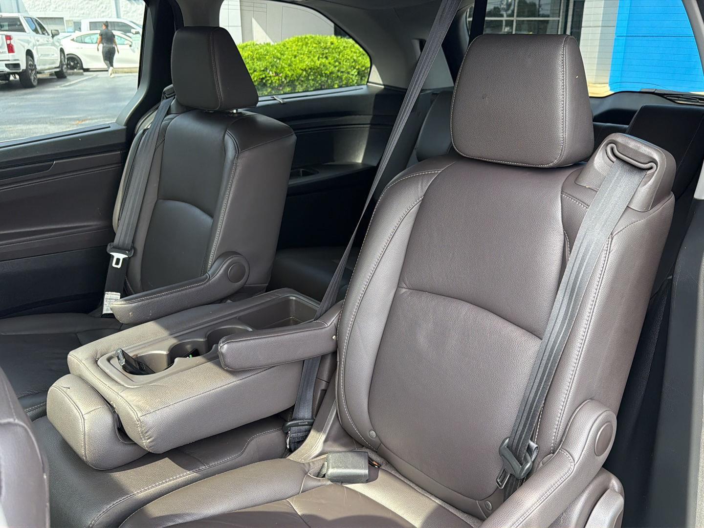 Used 2022 Honda Odyssey Van