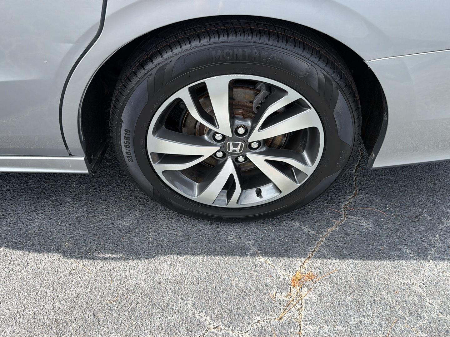 Used 2022 Honda Odyssey Van