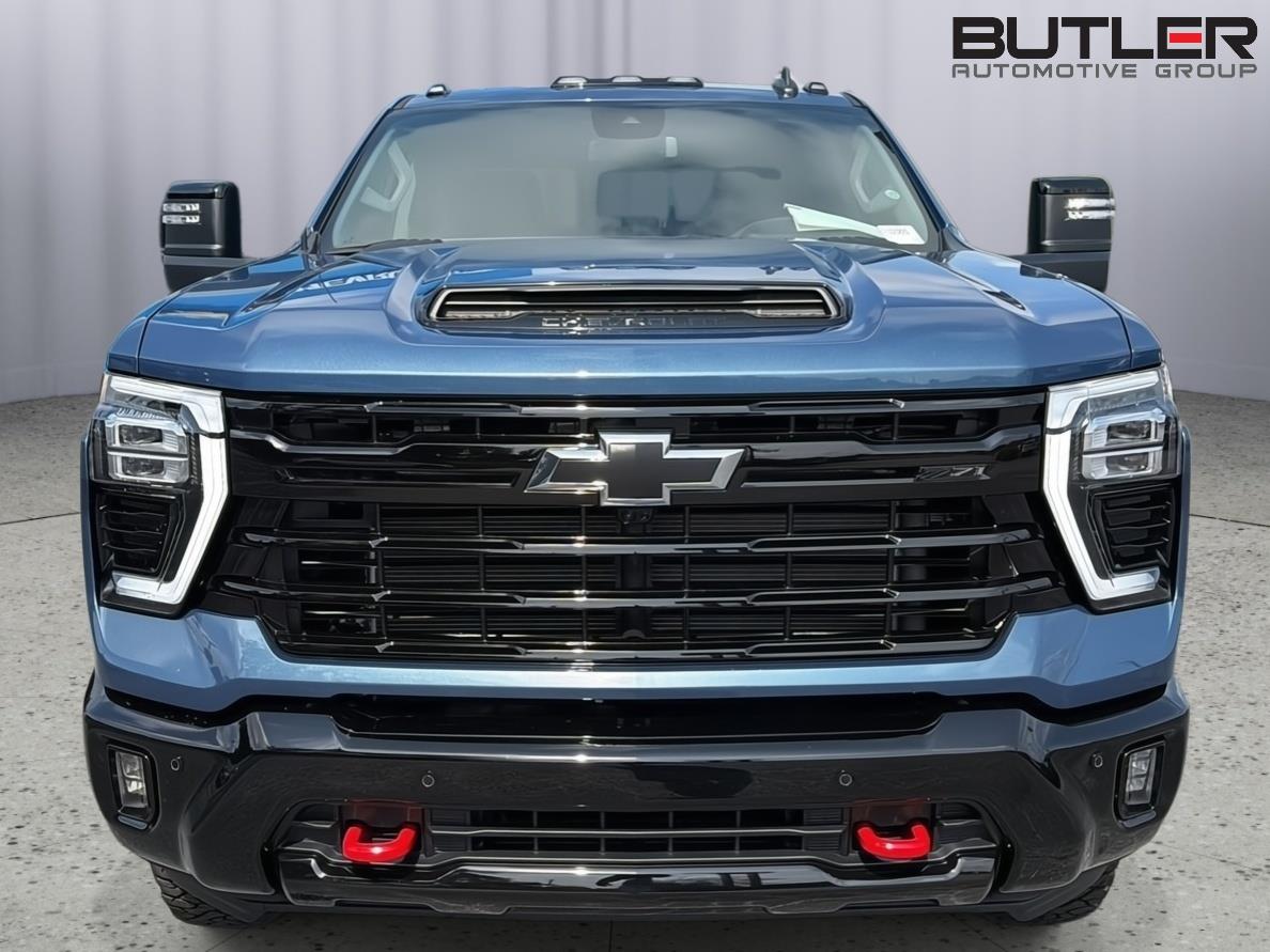 New 2026 Lakeshore Blue Metallic Chevrolet LT image 9