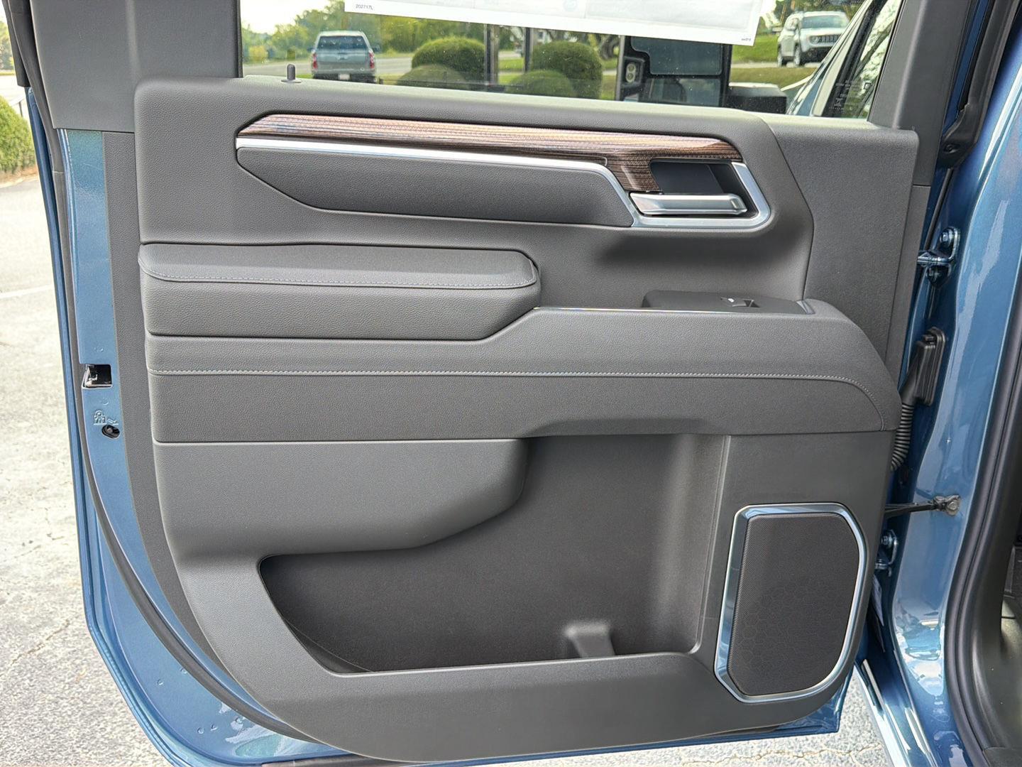 New 2026 Lakeshore Blue Metallic Chevrolet LT image 17