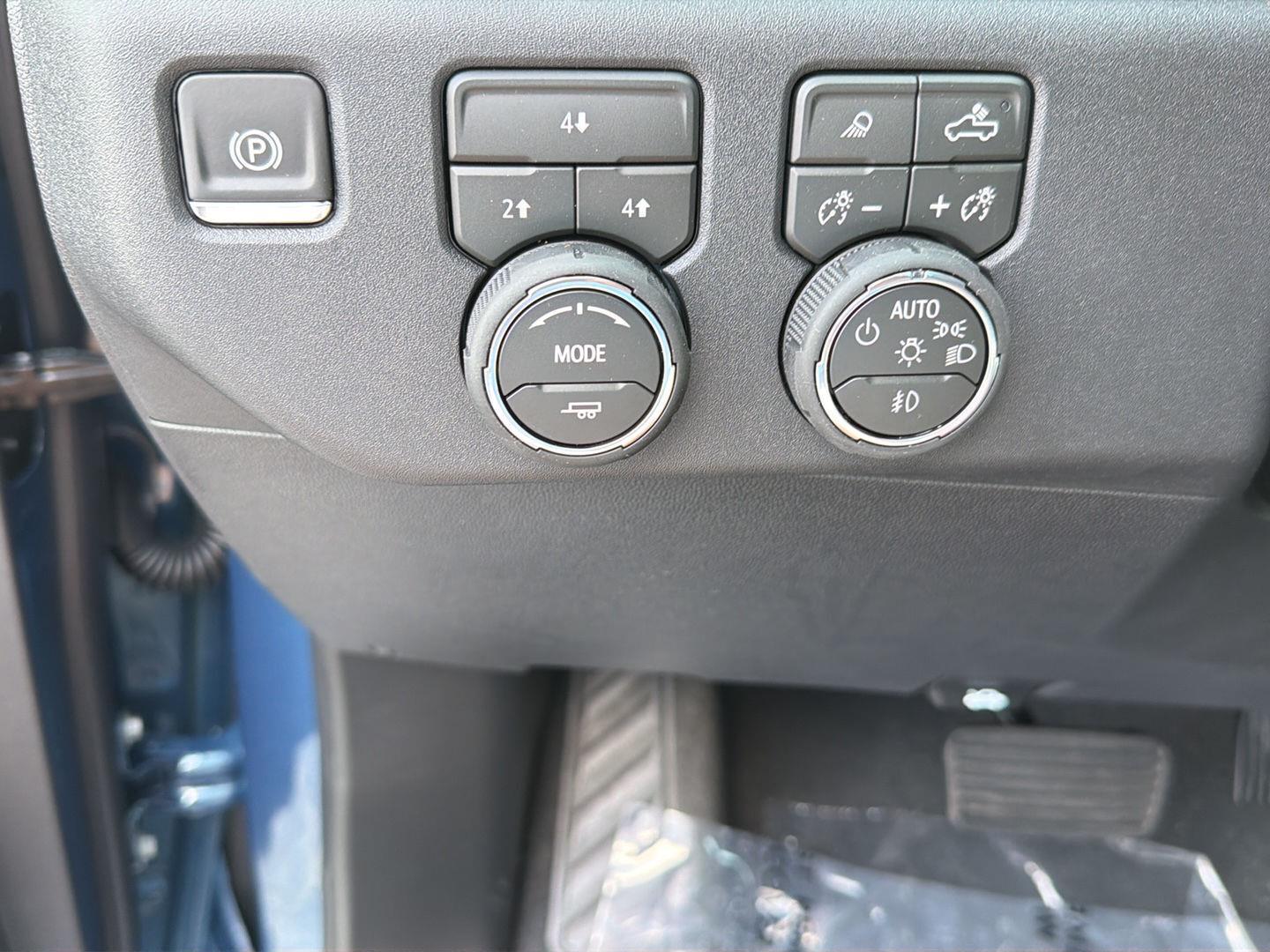 New 2026 Lakeshore Blue Metallic Chevrolet LT image 19