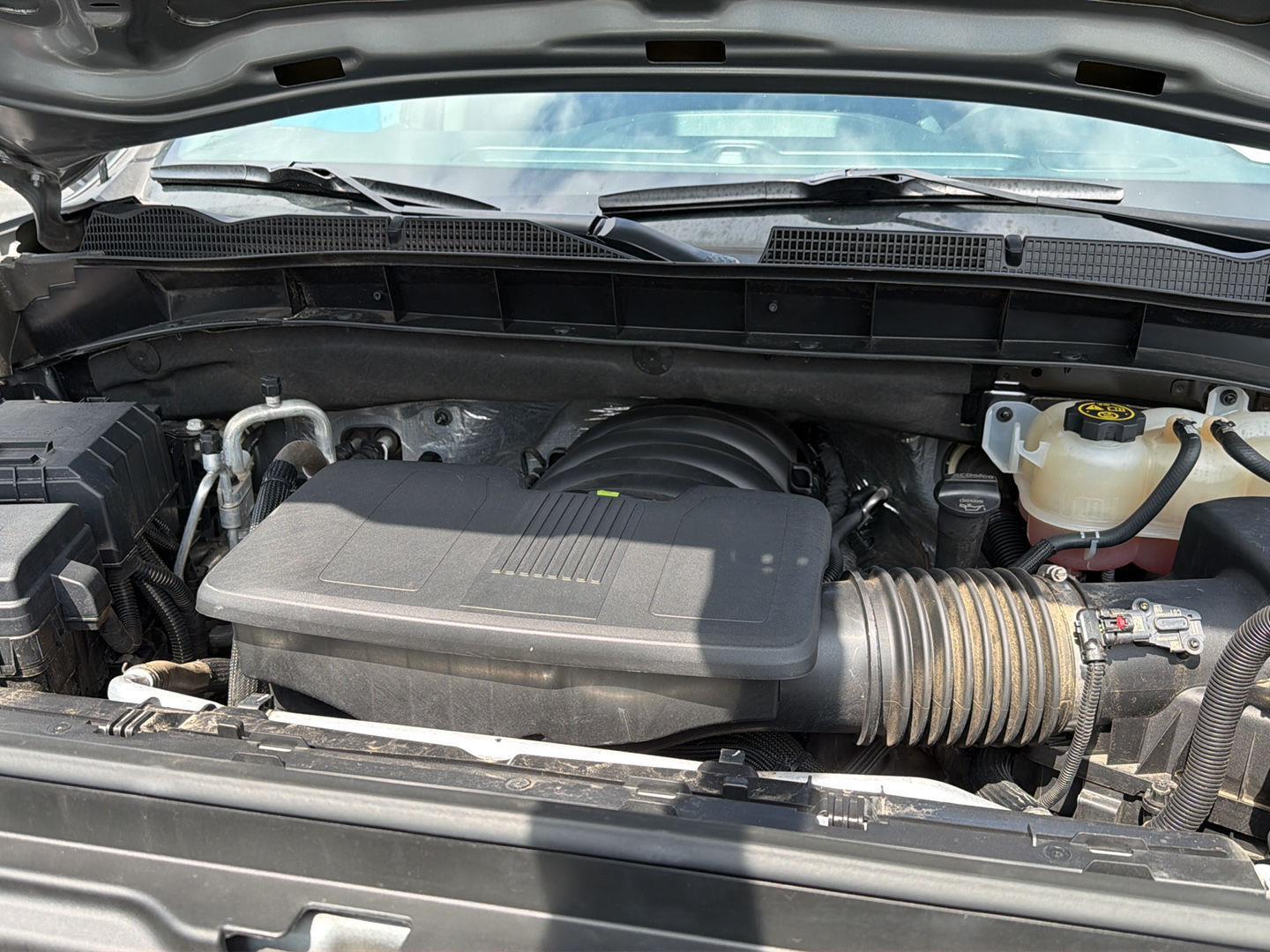 Used 2023 Sterling Metallic GMC Pro image 33
