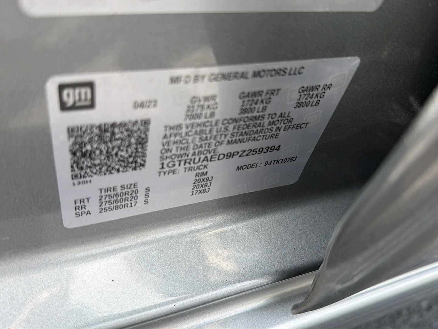 Used 2023 Sterling Metallic GMC Pro image 40