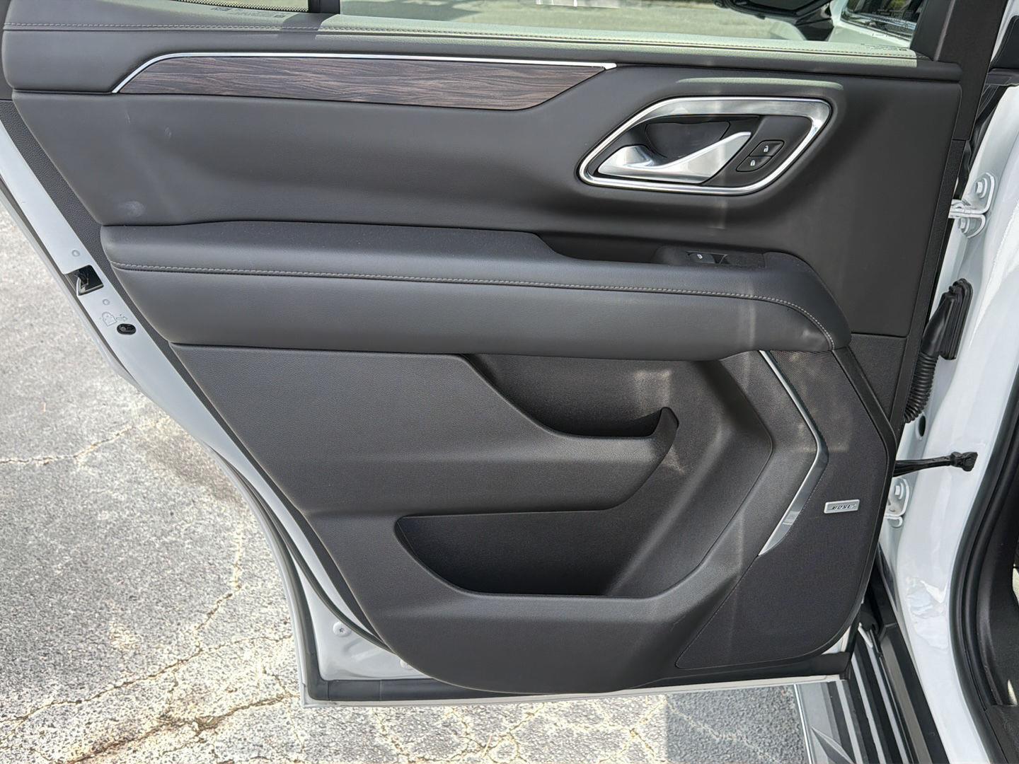 Used 2022 Summit White Chevrolet LT image 19