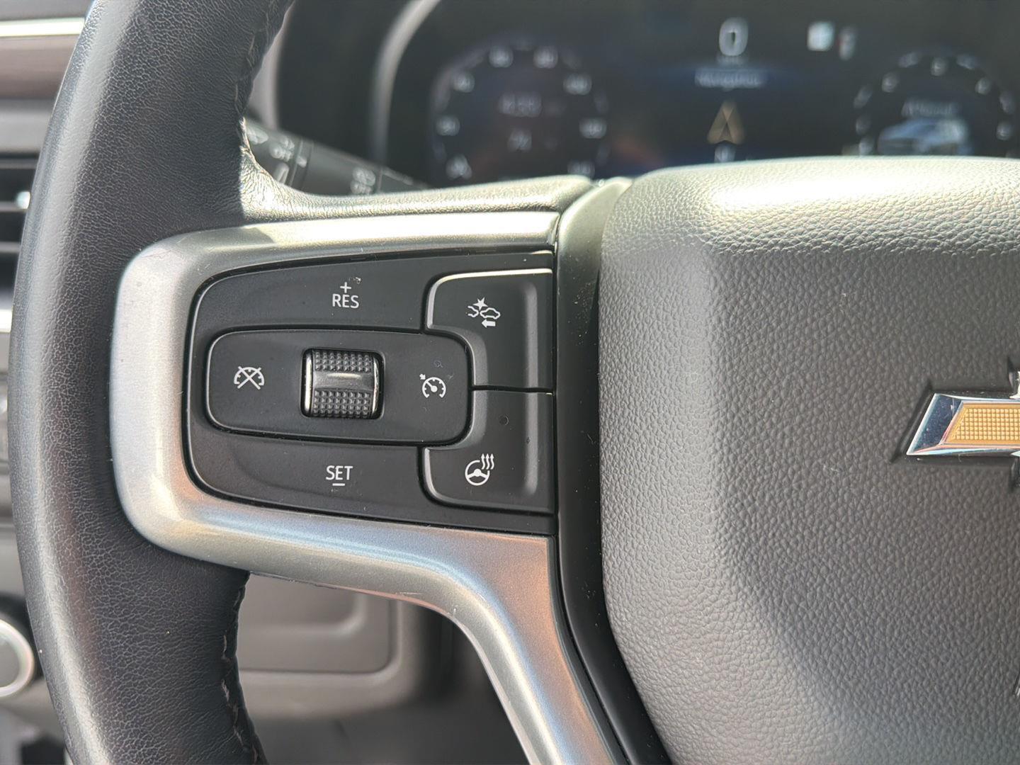 Used 2022 Summit White Chevrolet LT image 23