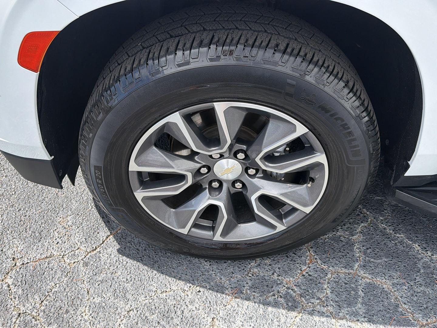 Used 2022 Summit White Chevrolet LT image 43