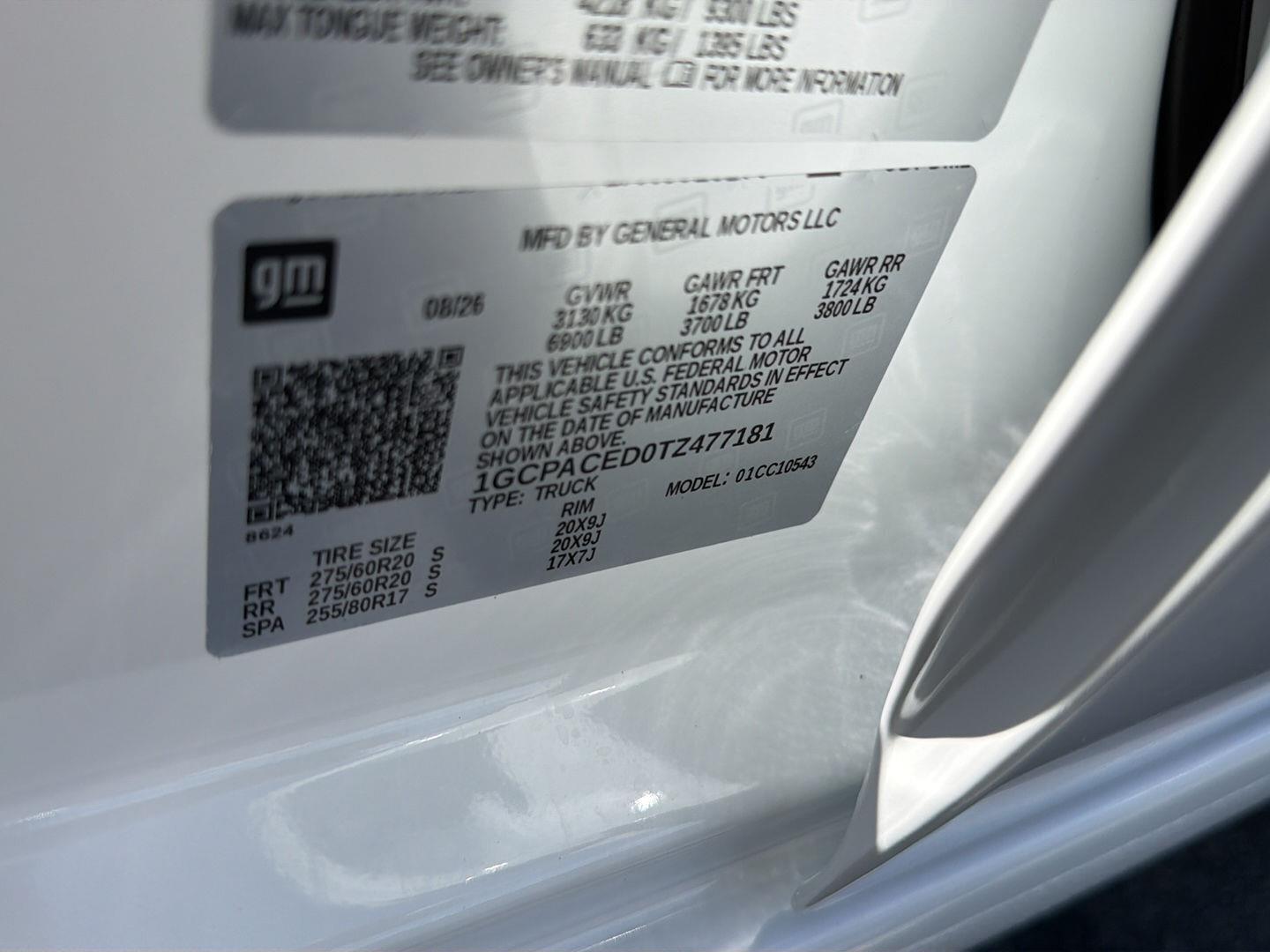 New 2026 SUMMIT WHITE Chevrolet LT image 36