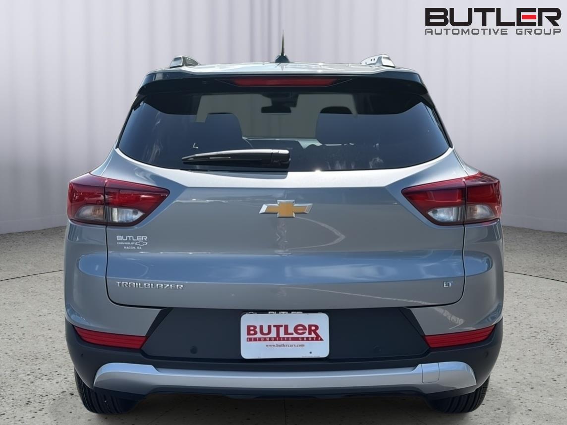 New 2026 Sterling Gray Metallic Chevrolet LT image 5