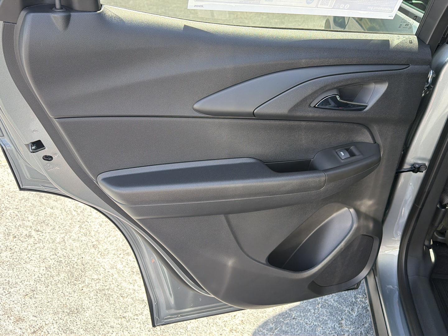 New 2026 Sterling Gray Metallic Chevrolet LT image 17