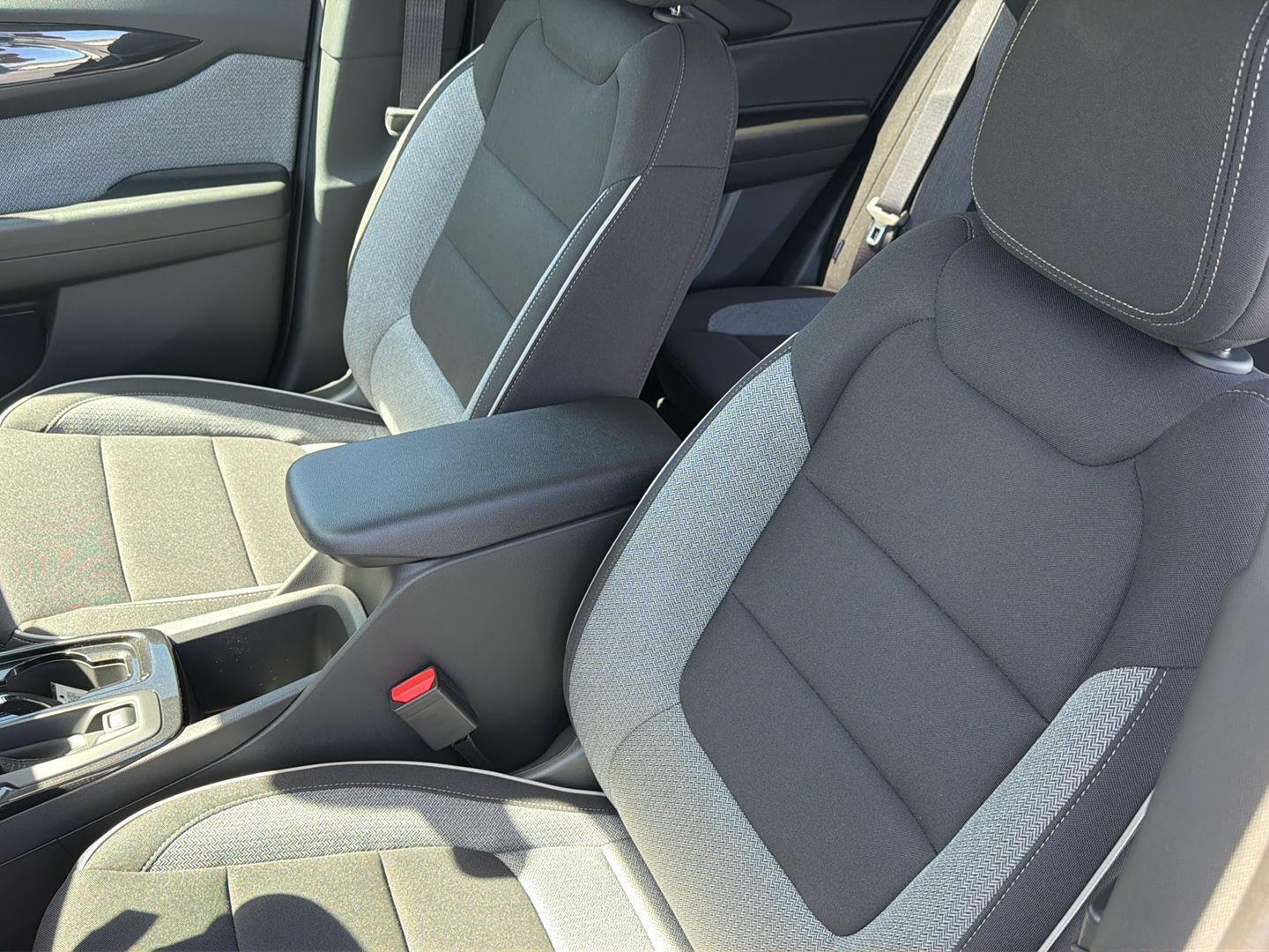 New 2026 Sterling Gray Metallic Chevrolet LT image 27