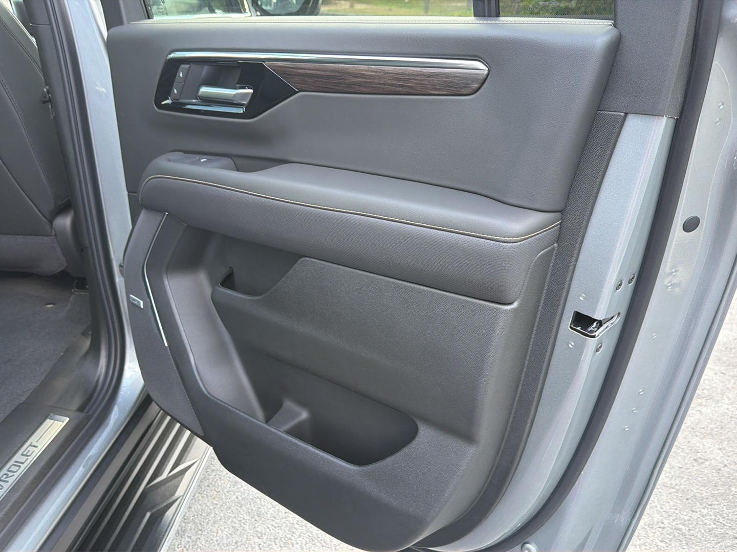New 2026 Sterling Gray Metallic Chevrolet Premier image 17