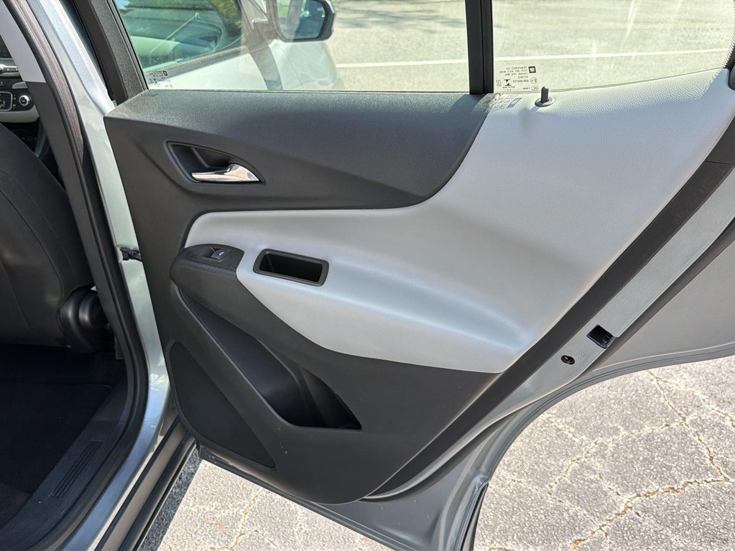 Used 2023 Chevrolet Equinox SUV