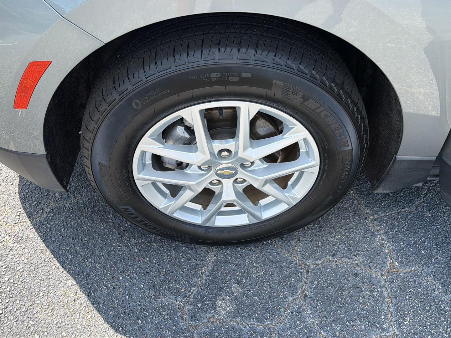 Used 2023 Chevrolet Equinox SUV