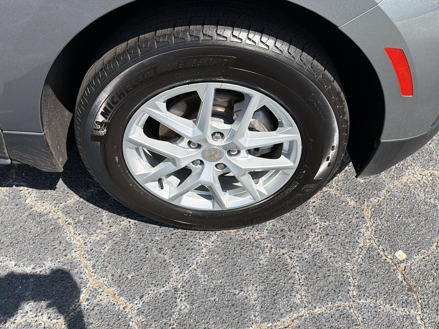 Used 2023 Chevrolet Equinox SUV