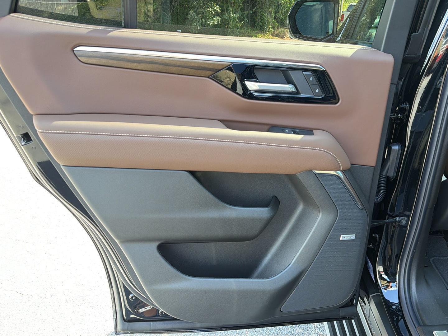 New 2026 NA Chevrolet High Country image 19
