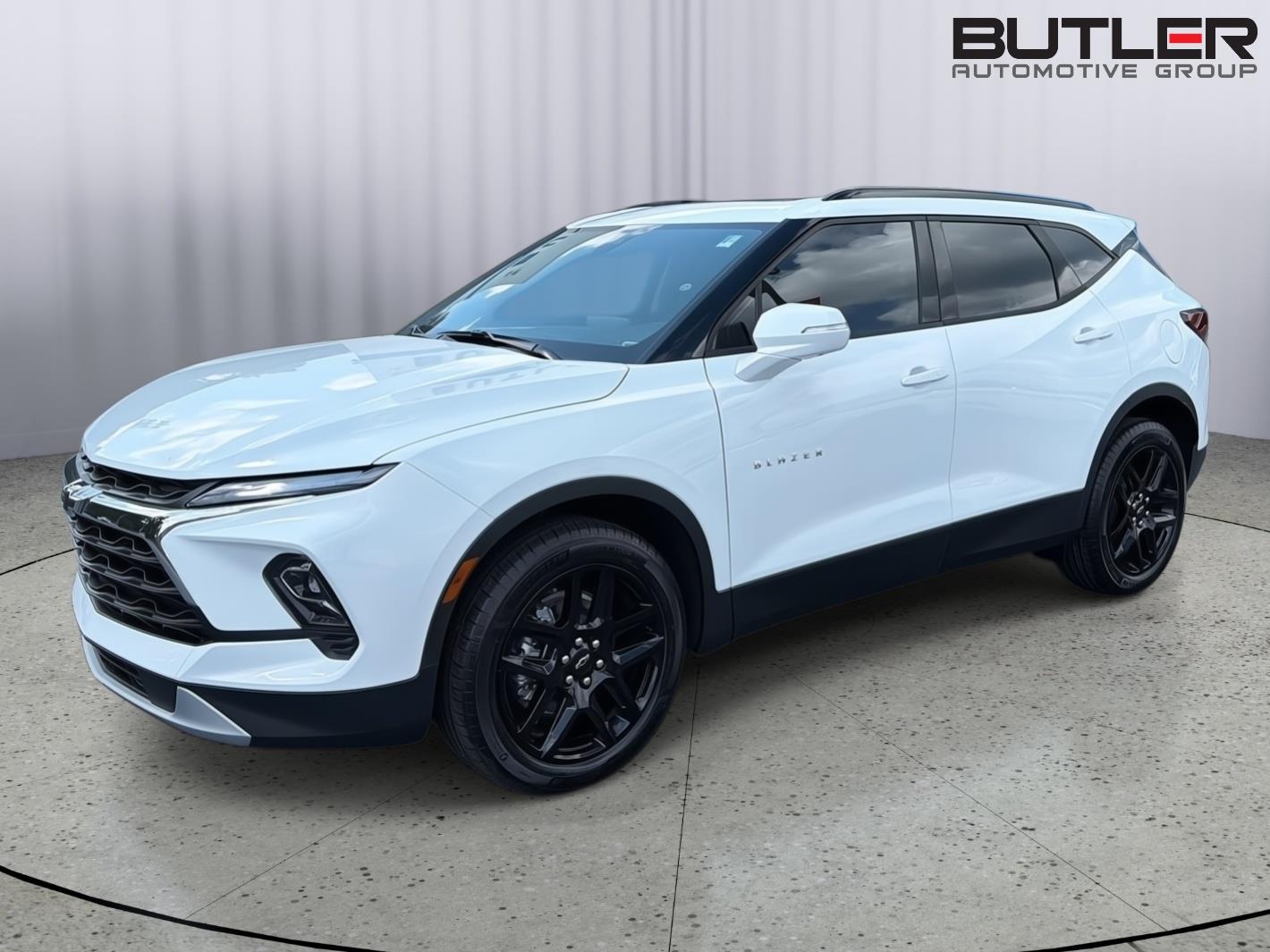 New 2026 Summit White Chevrolet LT image 2