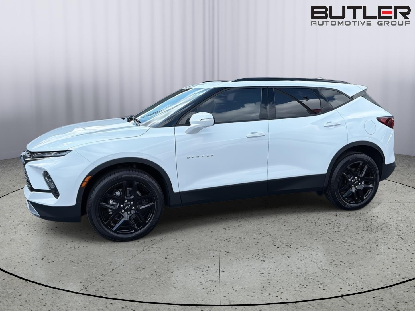 New 2026 Summit White Chevrolet LT image 3
