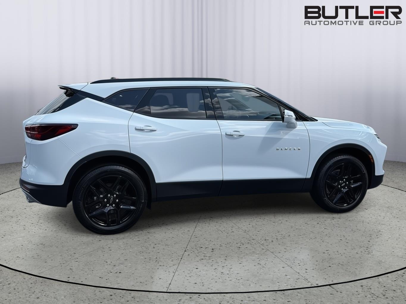 New 2026 Summit White Chevrolet LT image 7