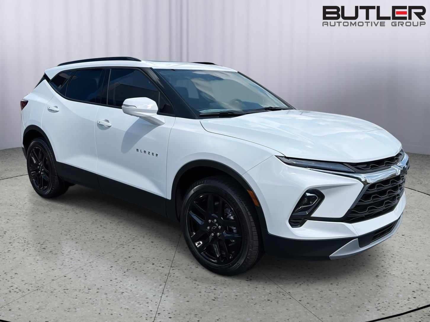New 2026 Summit White Chevrolet LT image 8