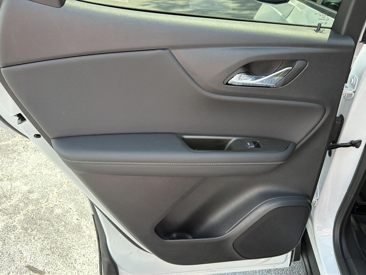 New 2026 Summit White Chevrolet LT image 17