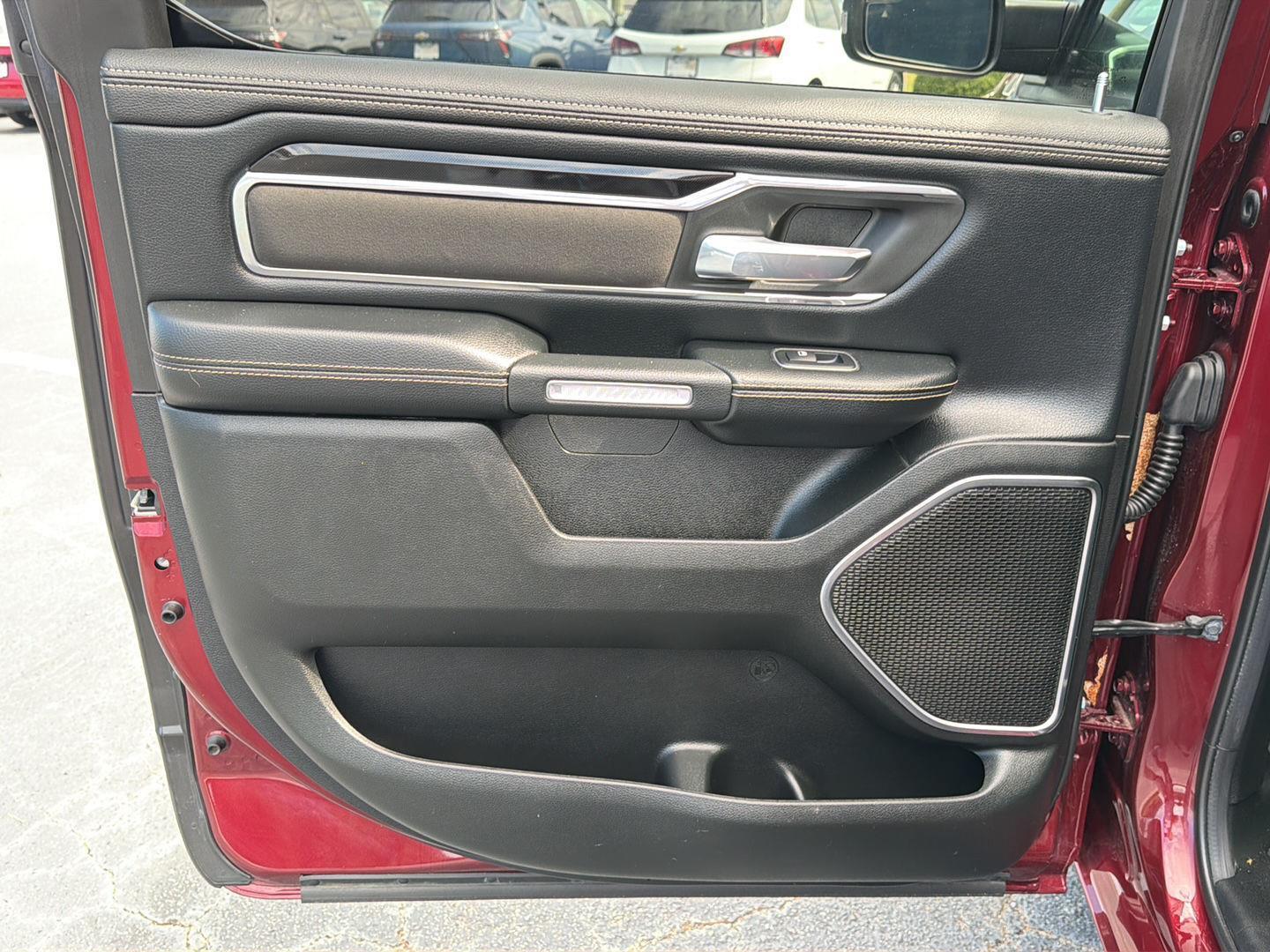 Used 2019 Delmonico Red Pearlcoat Ram Laramie image 17