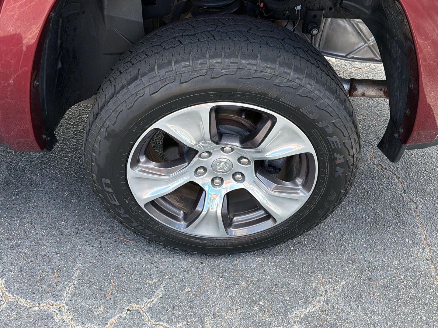 Used 2019 Delmonico Red Pearlcoat Ram Laramie image 39