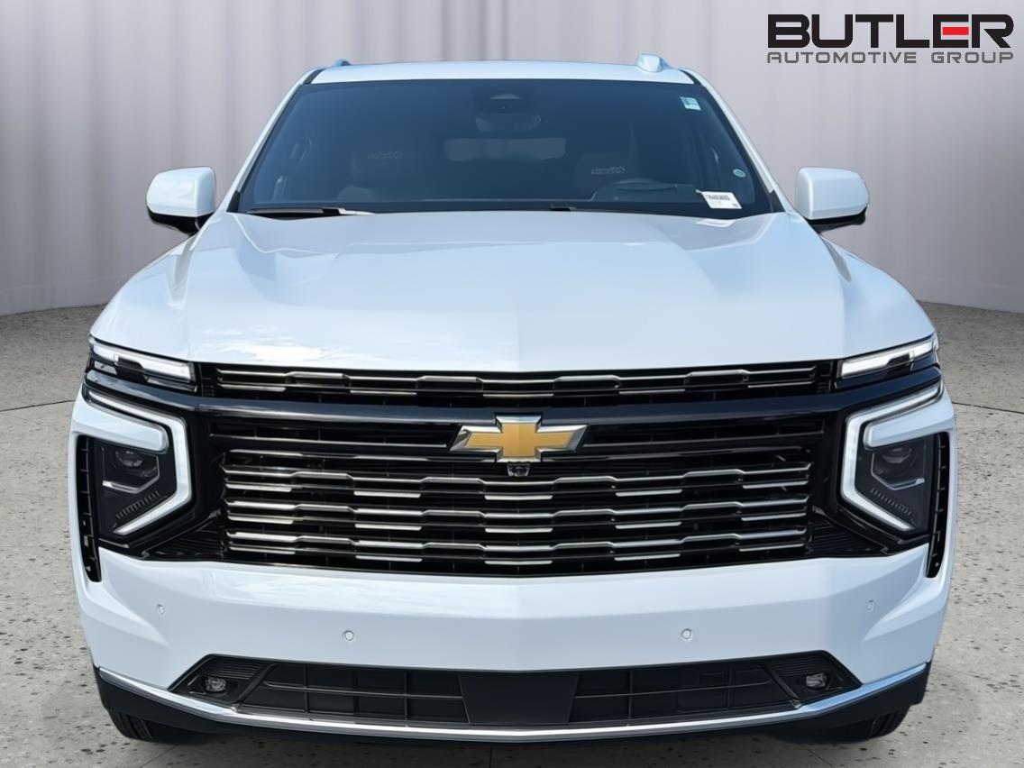 New 2026 Polar White Tricoat Chevrolet High Country image 9