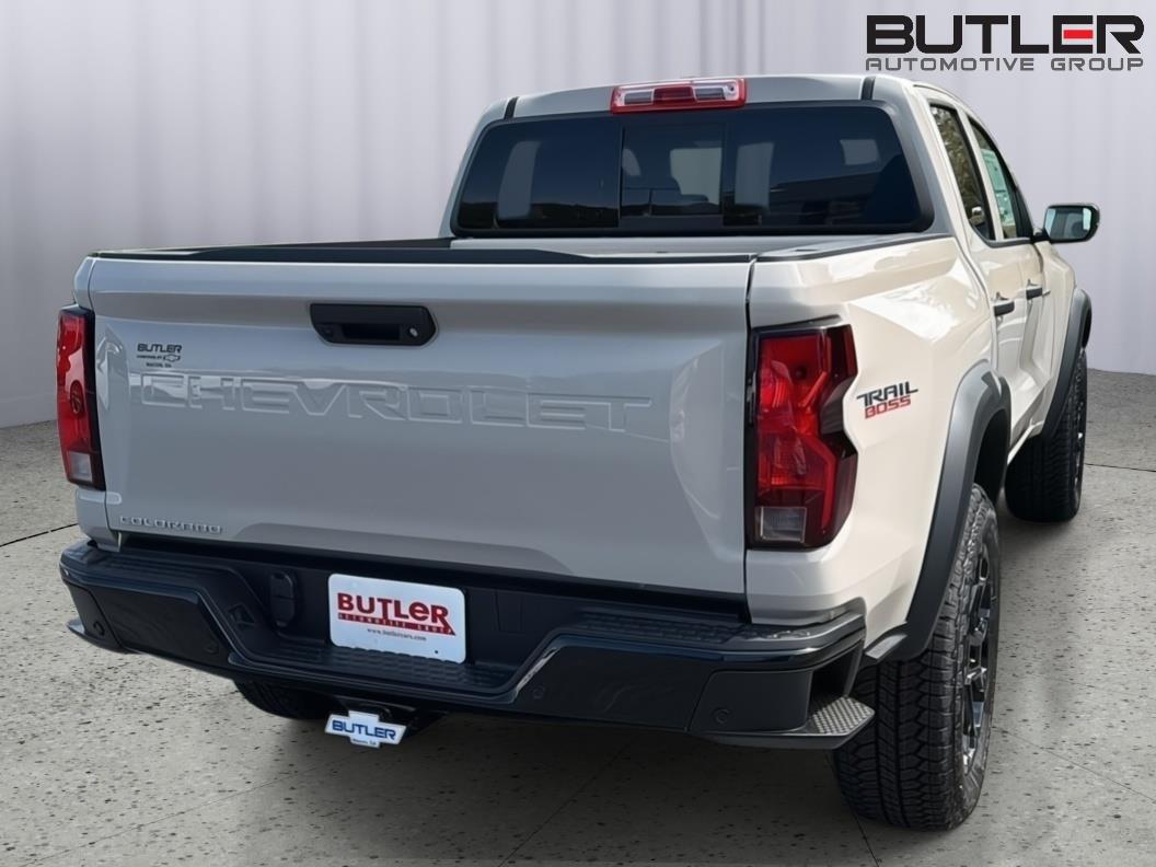 New 2026 White Sands Chevrolet 4WD Trail Boss image 5