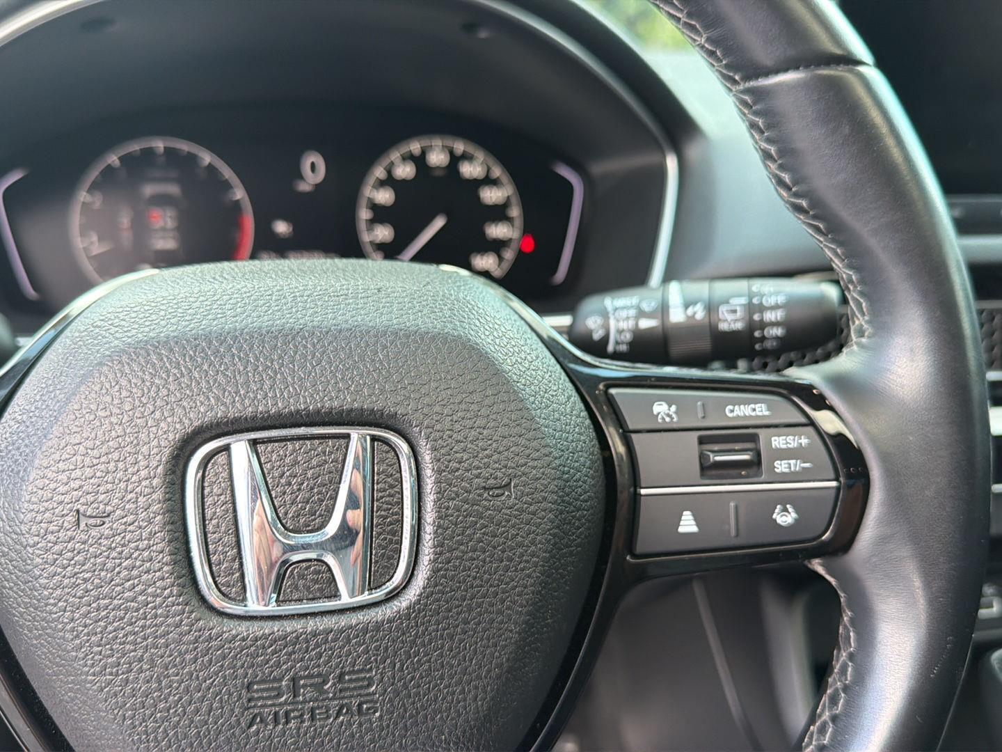 Used 2023 Smokey Mauve Pearl Honda EX-L image 21