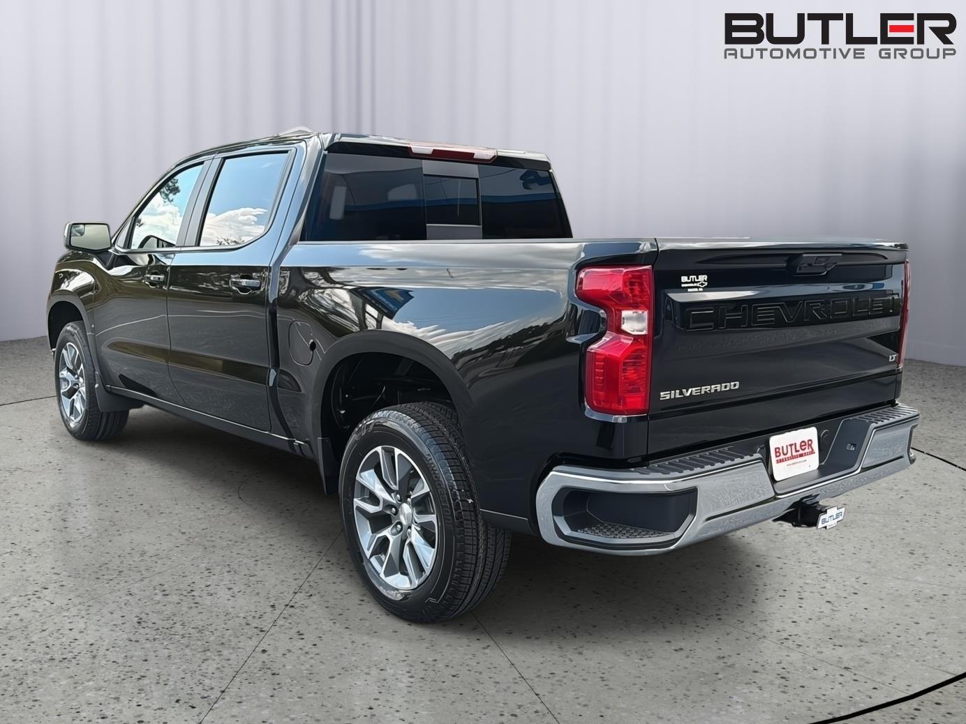 New 2026 Black Chevrolet LT image 4
