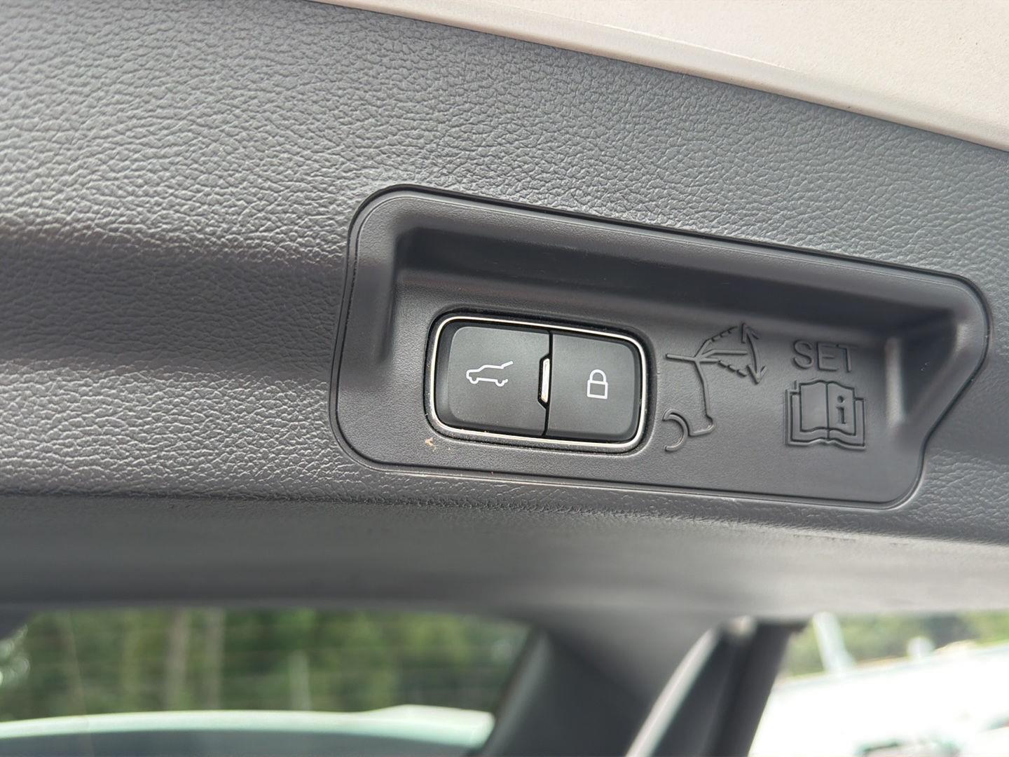 Used 2022 Ford Explorer SUV