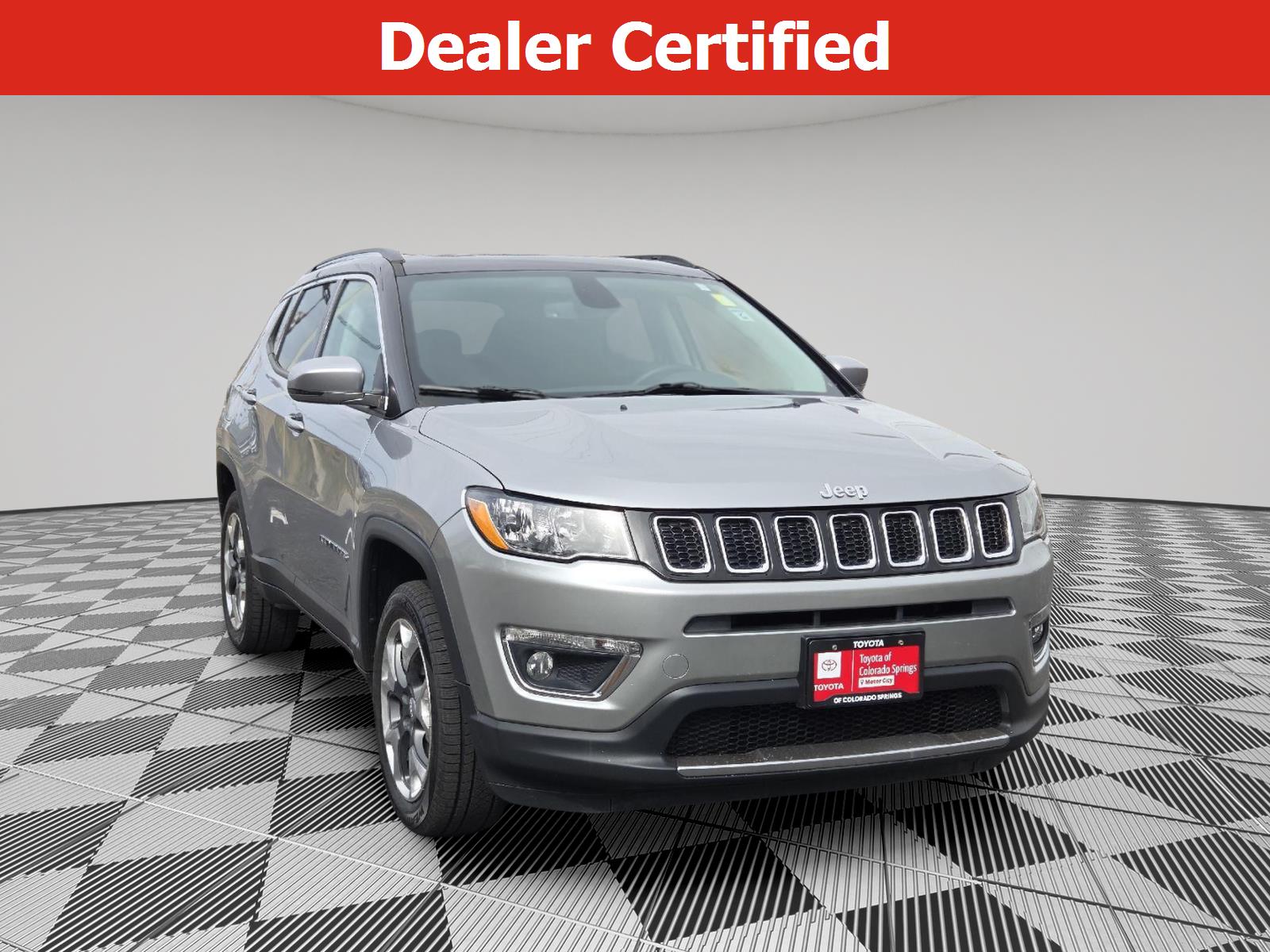 Billet Silver Metallic Clearcoat 2019 Jeep Compass Limited 4WD SUV / Crossover Four-Wheel Drive 9-Speed Automatic