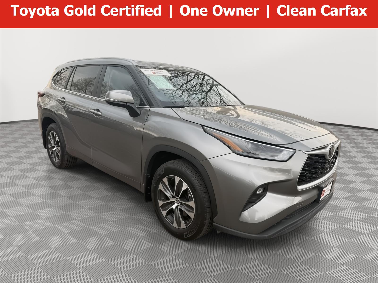 Heavy Metal 2025 Toyota Highlander XLE AWD SUV / Crossover All-Wheel Drive 8-Speed Automatic