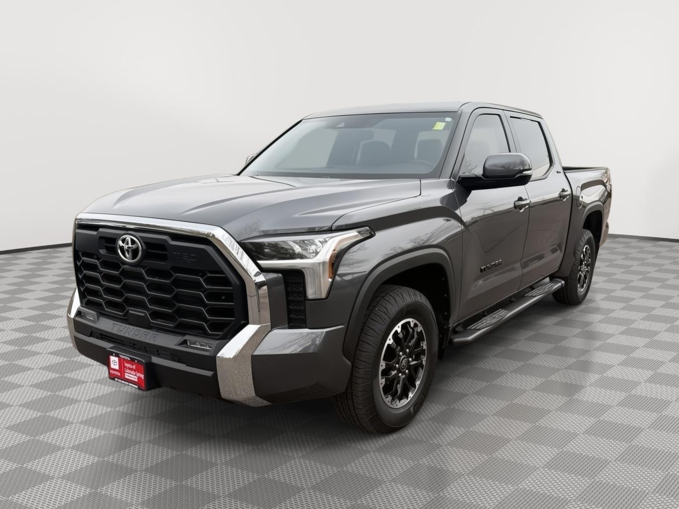 View vehicle photo 7